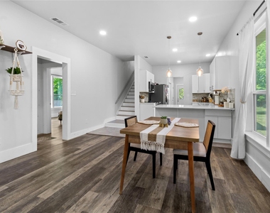 2200 N Beaton Street - Photo Thumbnail 5