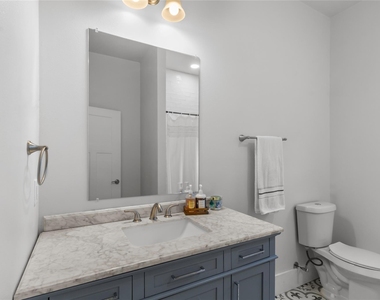 2200 N Beaton Street - Photo Thumbnail 17
