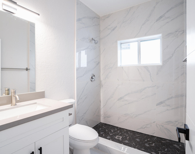 2284 Nw 82nd Street - Photo Thumbnail 10