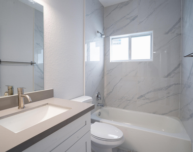 2284 Nw 82nd Street - Photo Thumbnail 16