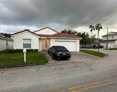 3380 Sw 50th Street - Photo Thumbnail 1