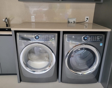 3380 Sw 50th Street - Photo Thumbnail 10