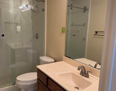 337 Sycamore Drive - Photo Thumbnail 7