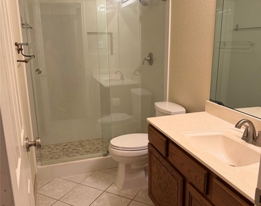 337 Sycamore Drive - Photo Thumbnail 11
