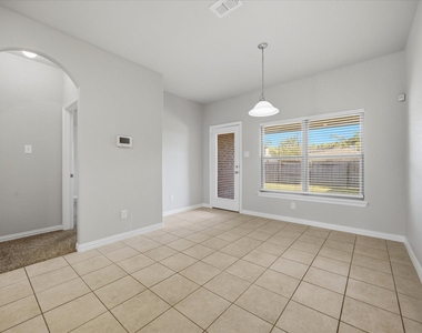 408 Northgate Drive - Photo Thumbnail 12