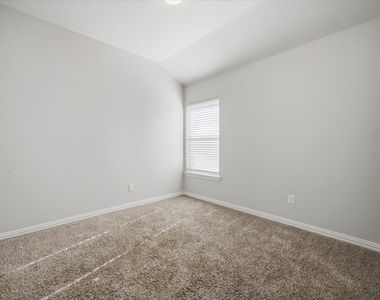408 Northgate Drive - Photo Thumbnail 16