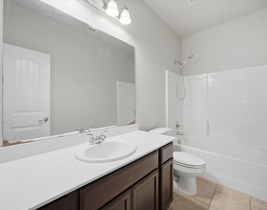 408 Northgate Drive - Photo Thumbnail 17