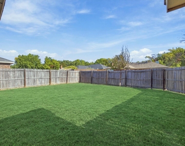 408 Northgate Drive - Photo Thumbnail 23