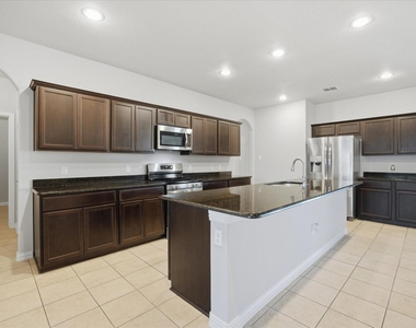 408 Northgate Drive - Photo Thumbnail 9
