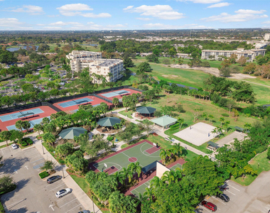 4261 W Palm Aire Drive - Photo Thumbnail 43