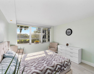 4261 W Palm Aire Drive - Photo Thumbnail 24