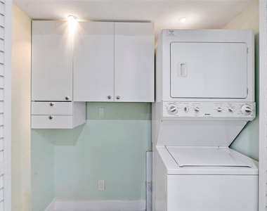 4261 W Palm Aire Drive - Photo Thumbnail 14