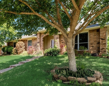 1307 E Branch Hollow Drive - Photo Thumbnail 3