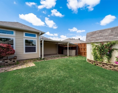 1307 E Branch Hollow Drive - Photo Thumbnail 18