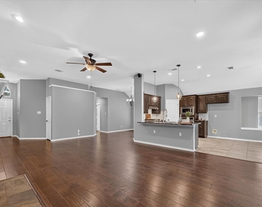 2720 Windstone Way - Photo Thumbnail 3