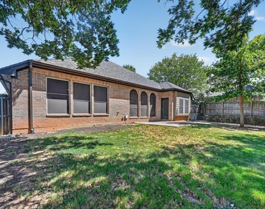 2720 Windstone Way - Photo Thumbnail 28