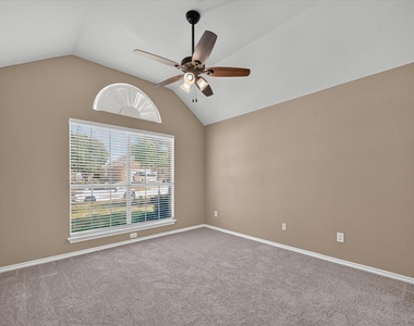 2720 Windstone Way - Photo Thumbnail 14
