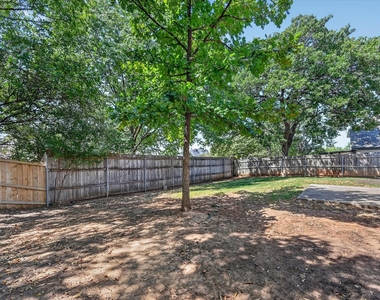 2720 Windstone Way - Photo Thumbnail 25