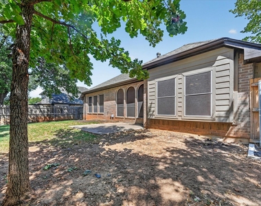2720 Windstone Way - Photo Thumbnail 26