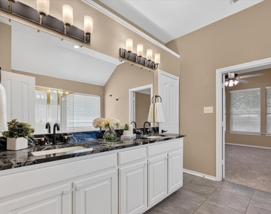 2720 Windstone Way - Photo Thumbnail 18