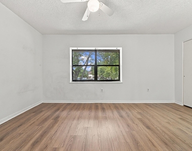 4153 Coral Springs Drive - Photo Thumbnail 25