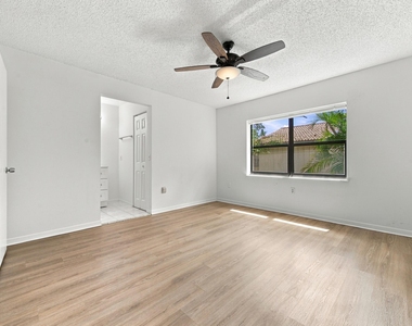4153 Coral Springs Drive - Photo Thumbnail 17
