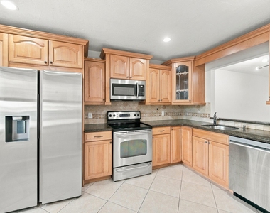 4153 Coral Springs Drive - Photo Thumbnail 7