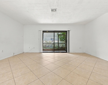 4153 Coral Springs Drive - Photo Thumbnail 13