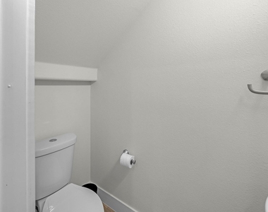 5511 Black Pine Circle - Photo Thumbnail 16