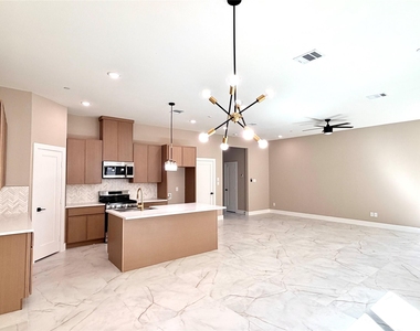 2382 Usman Drive - Photo Thumbnail 1