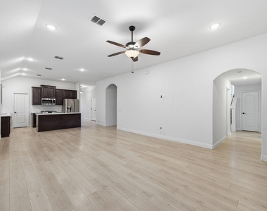 7428 Wispy Willow Lane - Photo Thumbnail 5
