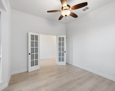 7428 Wispy Willow Lane - Photo Thumbnail 9