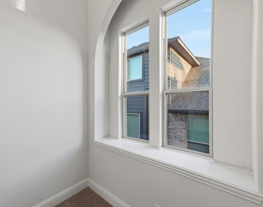 7428 Wispy Willow Lane - Photo Thumbnail 23