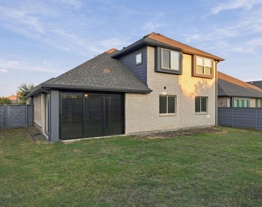 7428 Wispy Willow Lane - Photo Thumbnail 30