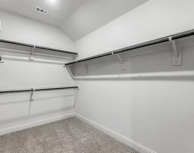 605 Parrino Parkway - Photo Thumbnail 3