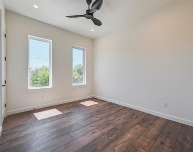 2247 Mail Avenue - Photo Thumbnail 24