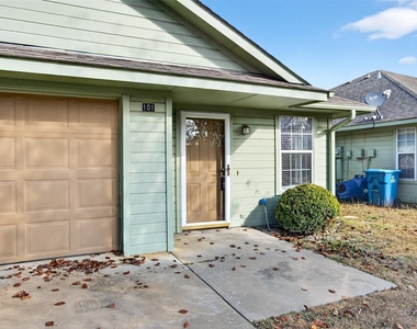 1021 Rice Street - Photo Thumbnail 3