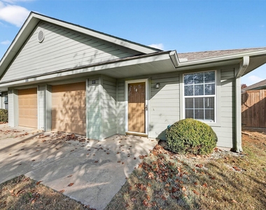 1021 Rice Street - Photo Thumbnail 2