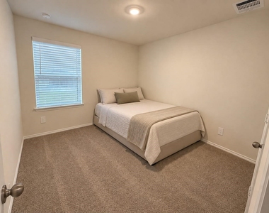 13105 Vista Mill Drive - Photo Thumbnail 8