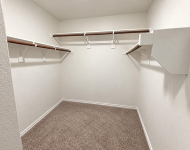 13105 Vista Mill Drive - Photo Thumbnail 6
