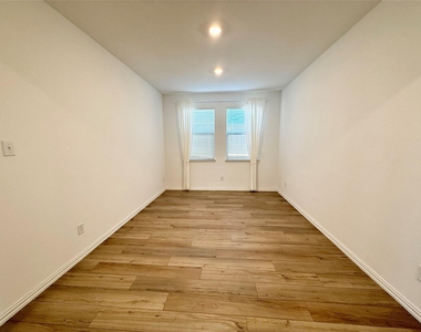 3308 Tulip Poplar Trail - Photo Thumbnail 2