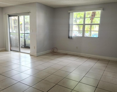 1227 Sw 46th Avenue - Photo Thumbnail 4