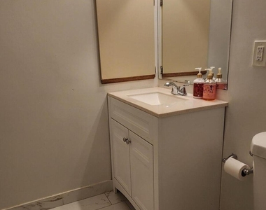 1227 Sw 46th Avenue - Photo Thumbnail 22