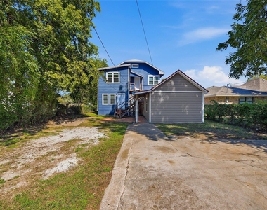 326 W Sears Street - Photo Thumbnail 17