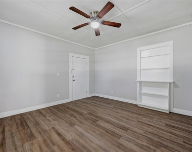 326 W Sears Street - Photo Thumbnail 6