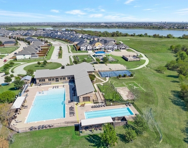 2116 Barx Drive - Photo Thumbnail 34
