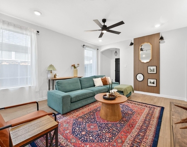 2116 Barx Drive - Photo Thumbnail 5