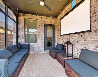 2116 Barx Drive - Photo Thumbnail 28