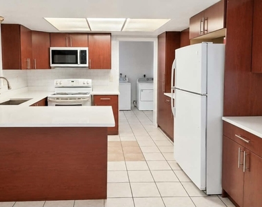 218 Olive Avenue - Photo Thumbnail 4