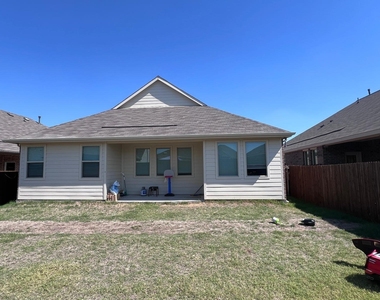 3505 Triumph Drive - Photo Thumbnail 22